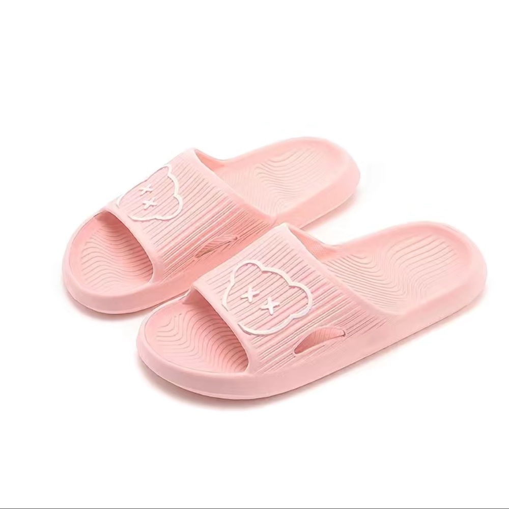 🌸Women's Pink Slippers🌸 - Picture 3 of 4